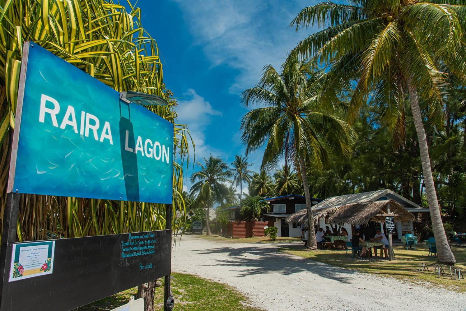 Raira Lagon Avatoru Bagian luar foto